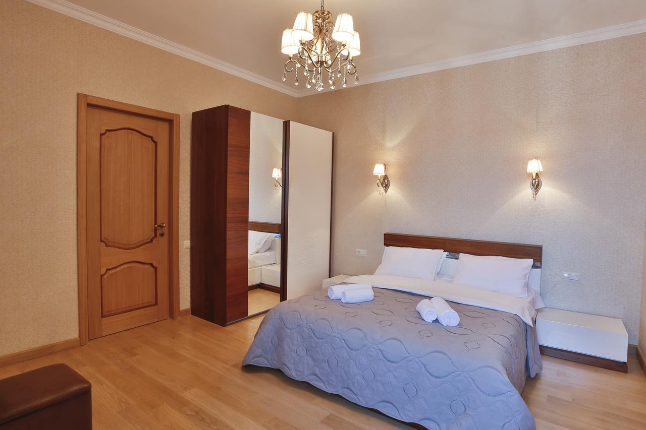 Serviced Apartment On Rustaveli Avenue Tbilisi Eksteriør billede