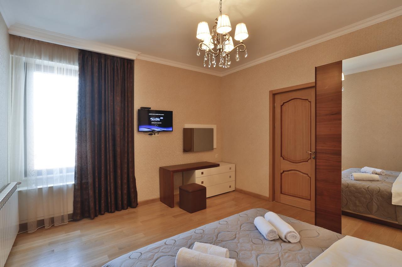 Serviced Apartment On Rustaveli Avenue Tbilisi Eksteriør billede